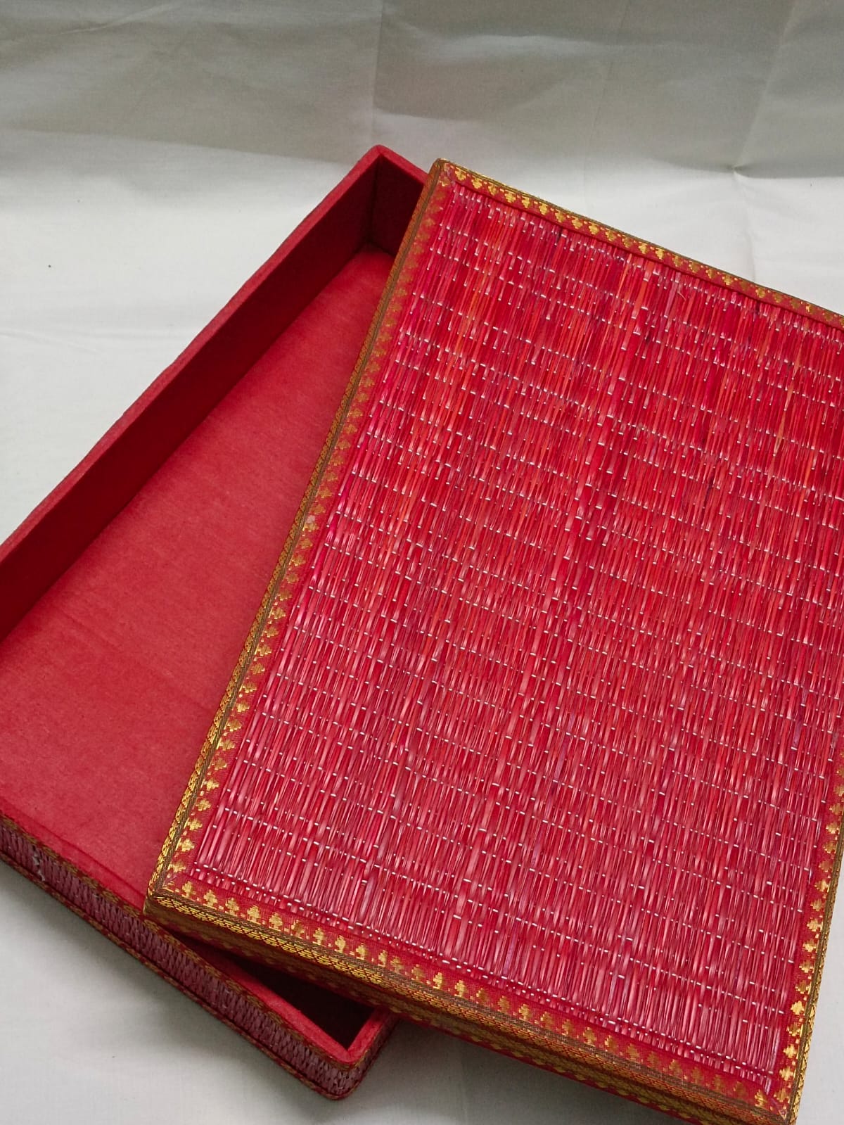 Korai Saree Box